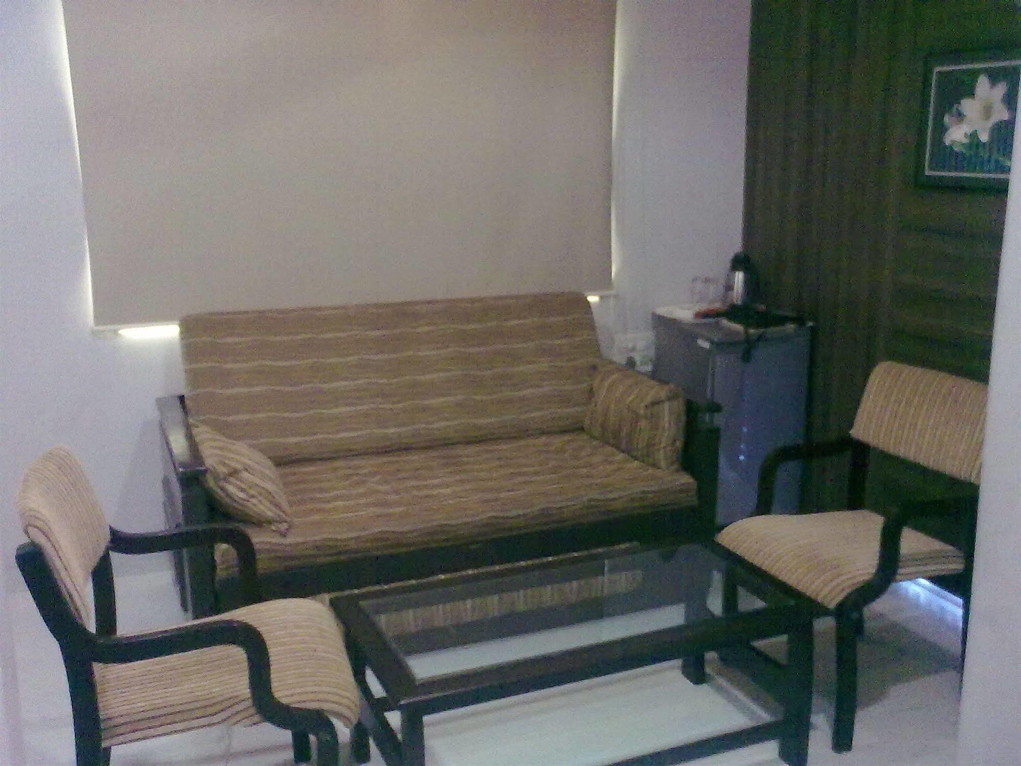 Hotel Tara International ไฮเดอราบัด ภายนอก รูปภาพ